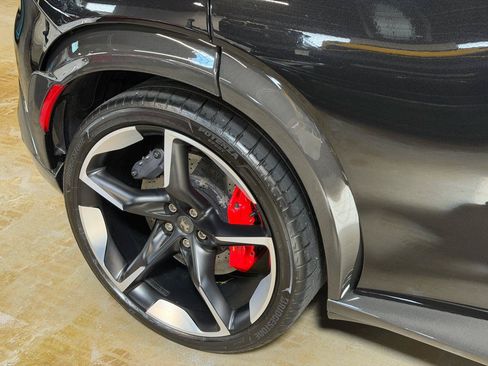 Used 2023 Ferrari Purosangue AWD/4WD image 17