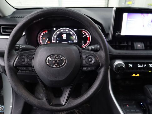 Used 2023 Toyota RAV4 XLE w/ Convenience Package image 18