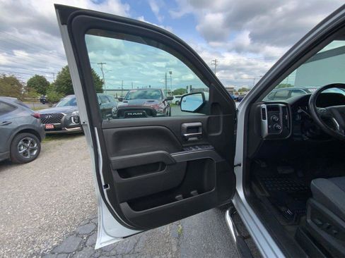 Used 2018 Chevrolet Silverado 1500 LT w/ All Star Edition AWD/4WD image 19