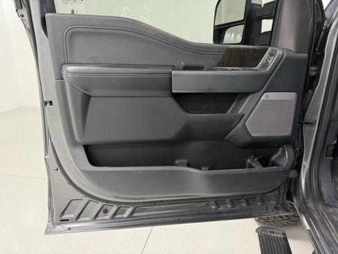 Used 2023 Ford F250 Lariat w/ Lariat Ultimate Package image 14