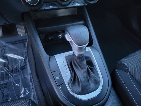 Used 2023 Kia Forte LXS image 29