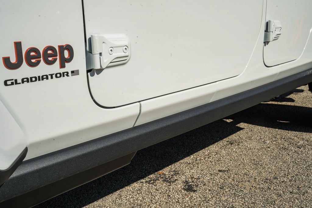 New 2027 Jeep Gladiator Mojave AWD/4WD image 17