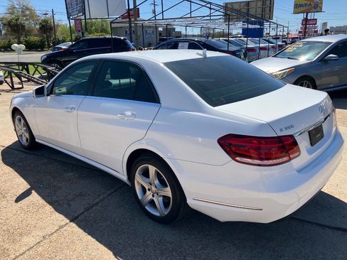 Used 2016 Mercedes-Benz E 350 4MATIC Sedan image 3