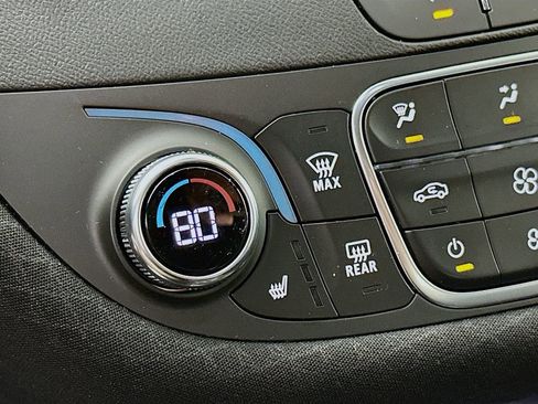 Used 2024 Chevrolet Malibu LT image 27