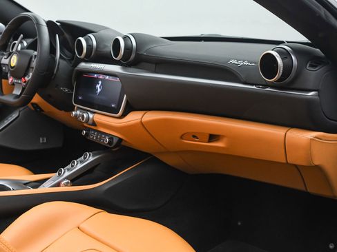 Used 2019 Ferrari Portofino image 20