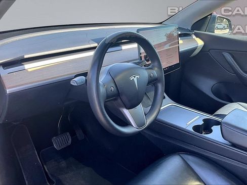 Used 2021 Tesla Model Y Long Range AWD/4WD image 13