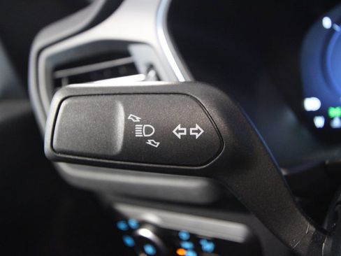 Used 2025 Ford Escape SE w/ PHEV Premium Package image 13