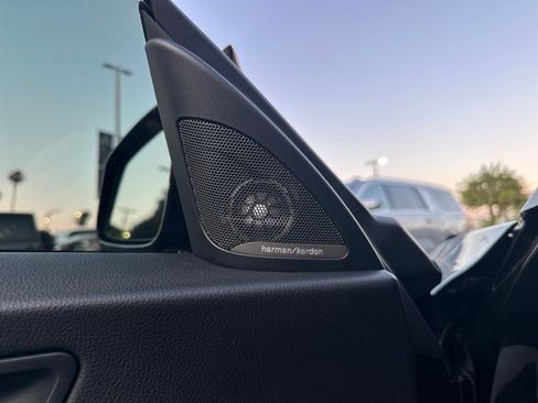 Used 2018 BMW M2 RWD image 18