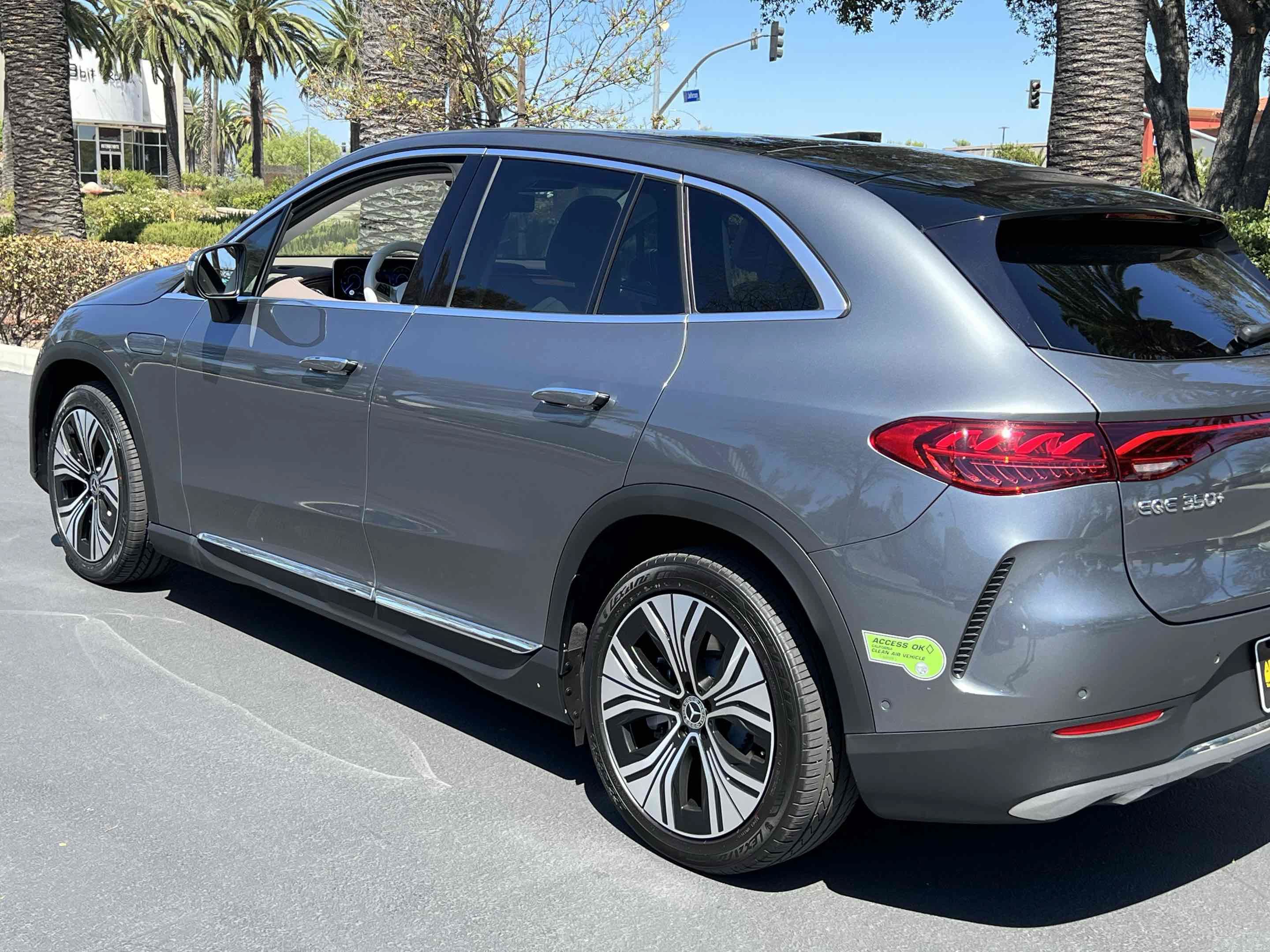 Used 2023 Mercedes-Benz EQE 350+ SUV w/ Exclusive Trim Package image 59