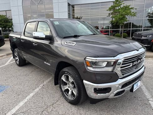 Used 2024 RAM 1500 Laramie AWD/4WD image 2