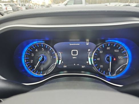 New 2026 Chrysler Pacifica Select image 16