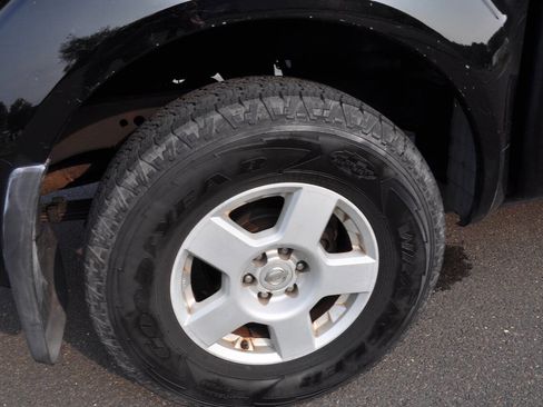 Used 2005 Nissan Frontier SE w/ (P01) Power Pkg image 26