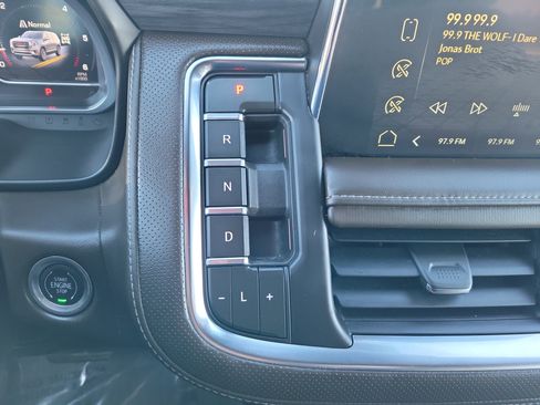 Certified 2023 GMC Yukon XL SLT w/ SLT Premium Package image 25