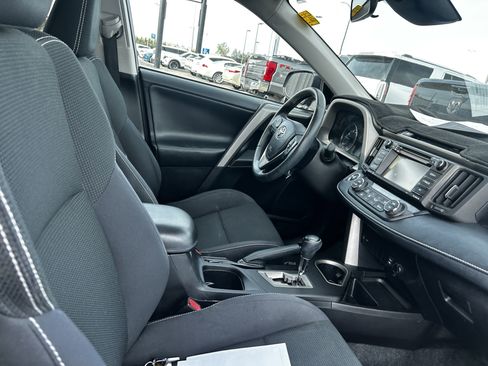 Used 2018 Toyota RAV4 XLE w/ Plus Extra Value Package AWD/4WD image 12