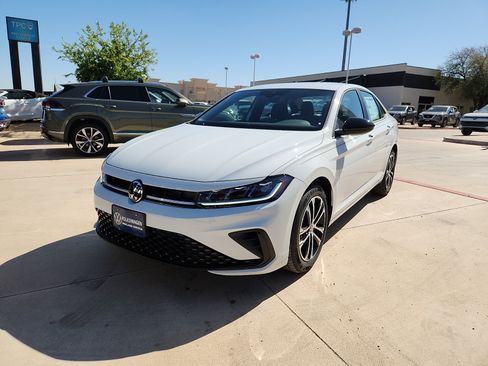 New 2026 Volkswagen Jetta Sport FWD image 3
