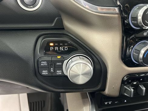 Used 2019 RAM 1500 Laramie AWD/4WD image 18