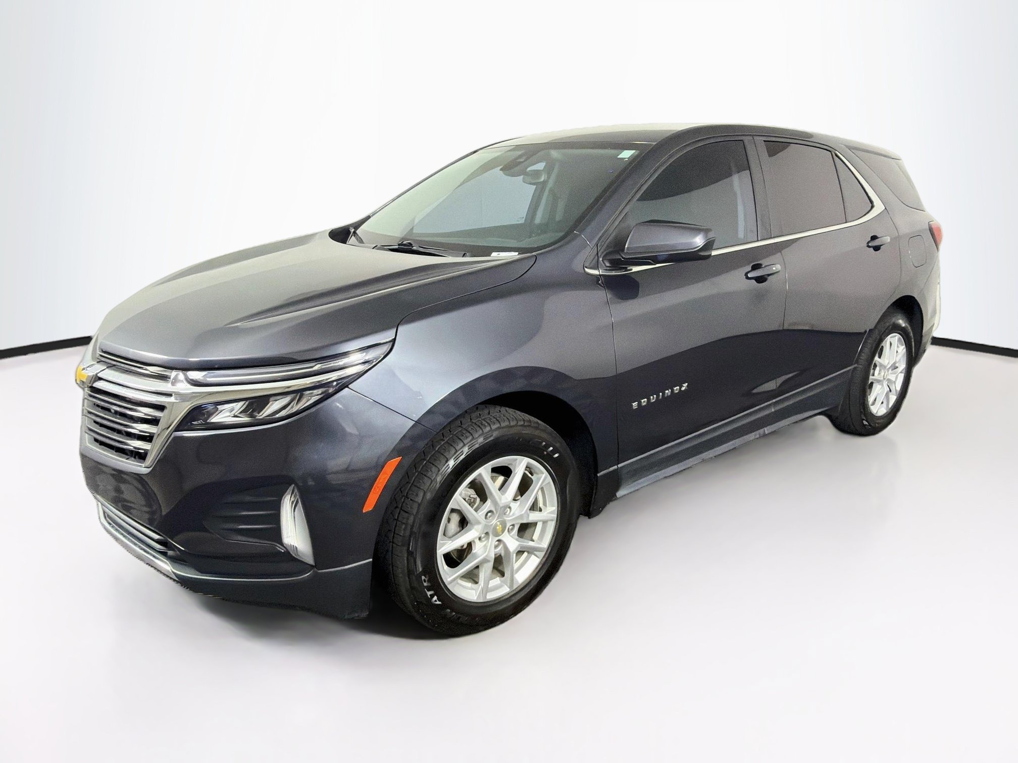 Used 2022 Chevrolet Equinox LT FWD image 3
