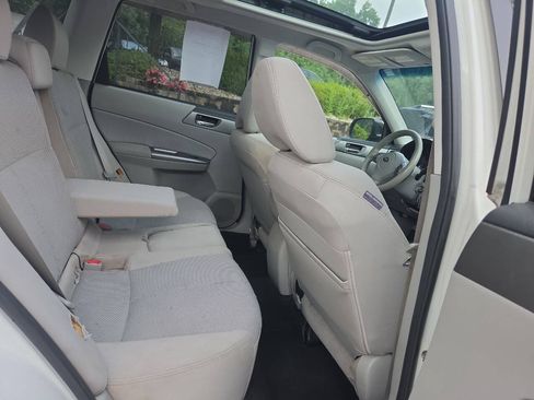 Used 2011 Subaru Forester 2.5X Premium AWD/4WD image 20