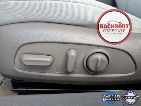 Used 2018 Chevrolet Malibu LT image 24