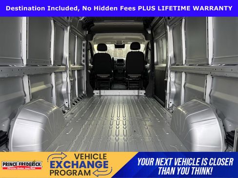 New 2026 RAM ProMaster 2500 w/ Quick Order Package 22G SLT image 10