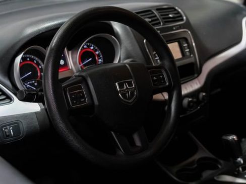 Used 2014 Dodge Journey American Value Package w/ Flexible Seating Group image 20