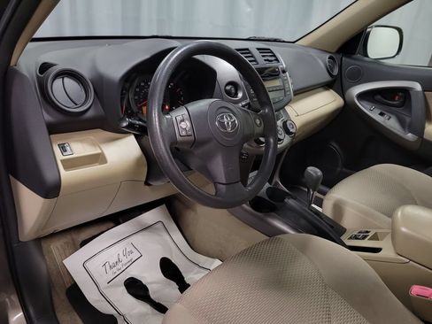 Used 2011 Toyota RAV4 4WD w/ Upgrade Value Pkg image 17