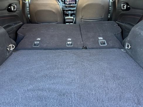 Used 2024 Jeep Compass Trailhawk image 17