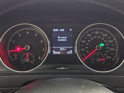 Used 2019 Volkswagen Golf S FWD image 15