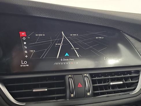 Used 2018 Alfa Romeo Giulia RWD image 20