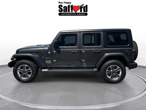 Used 2022 Jeep Wrangler Unlimited Sahara w/ Cold Weather Group AWD/4WD image 4