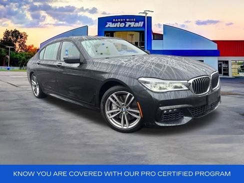 Used 2017 BMW 750i xDrive image 1