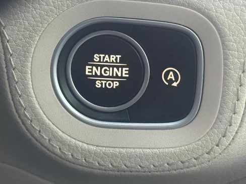 Used 2024 Mercedes-Benz GLE 350 4MATIC image 31