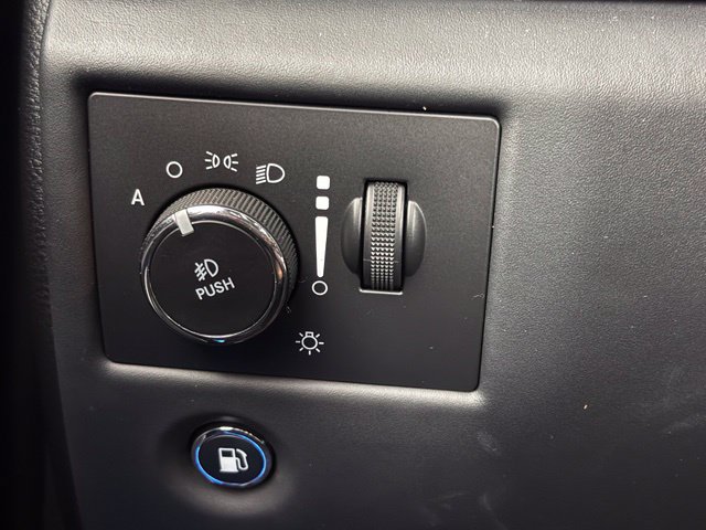 Used 2019 Jeep Grand Cherokee Summit AWD/4WD image 28