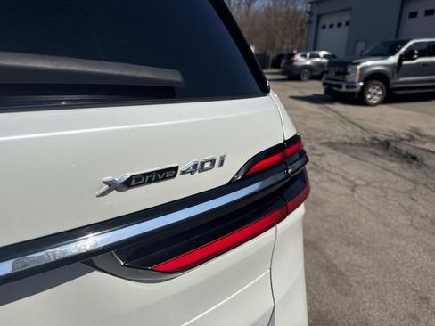 Used 2023 BMW X7 xDrive40i image 8