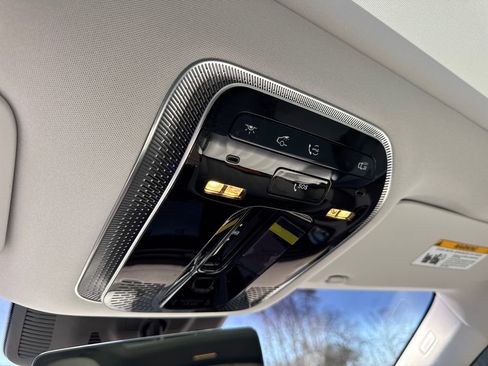 Used 2023 Mercedes-Benz EQS 580 4MATIC SUV image 31