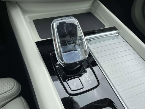 New 2026 Volvo XC60 B5 Ultra w/ Protection Package Premier image 23