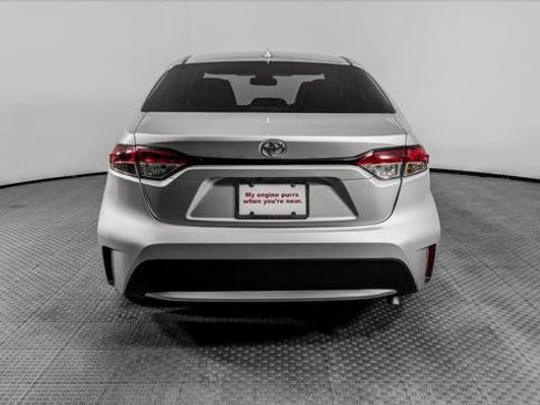 Used 2022 Toyota Corolla LE w/ LE Convenience Package FWD image 6