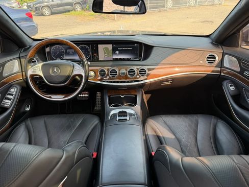 Used 2017 Mercedes-Benz S 550 4MATIC Sedan image 28