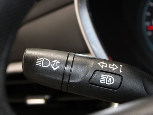 Used 2021 Chevrolet Equinox LT AWD/4WD image 18