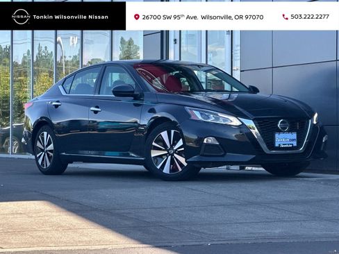Used 2022 Nissan Altima 2.5 SV FWD image 1