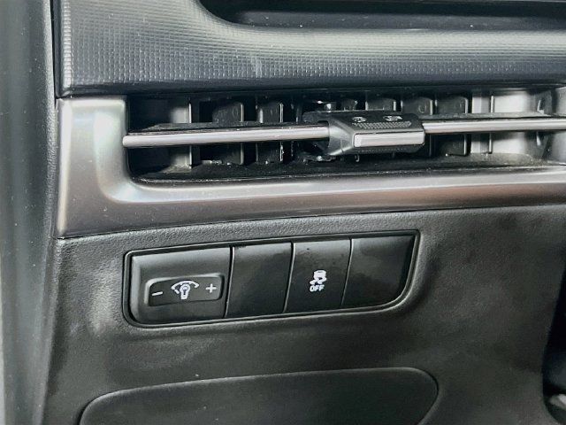 Used 2025 Hyundai Tucson SE FWD image 11
