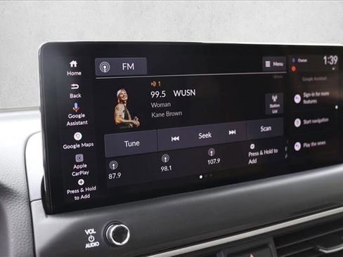 New 2026 Honda Pilot Touring image 17