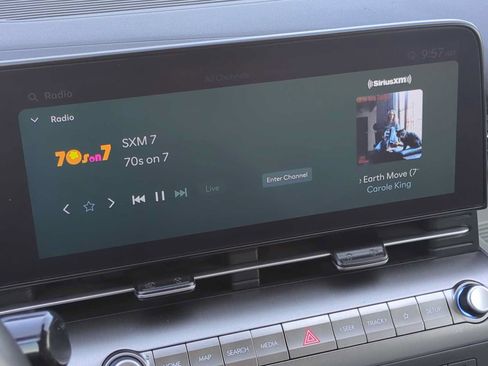 Used 2024 Hyundai Kona SEL FWD image 13