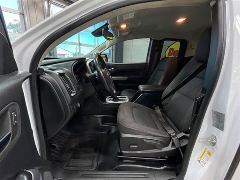 Used 2022 Chevrolet Colorado LT w/ Fleet Safety Package RWD image 11