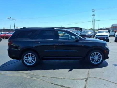 Used 2024 Dodge Durango GT AWD/4WD image 2