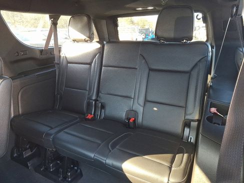 Used 2024 GMC Yukon XL Denali w/ Denali Reserve Package image 10