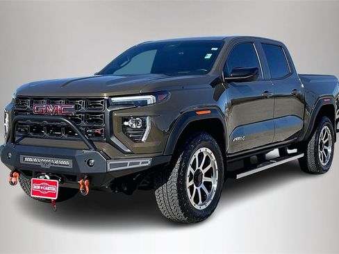Used 2023 GMC Canyon AT4 w/ AT4 Premium Package image 2