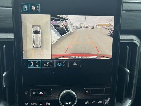 Used 2024 GMC Acadia AT4 w/ Luxury Package image 13