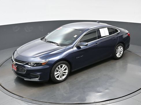 Used 2016 Chevrolet Malibu LT FWD image 35