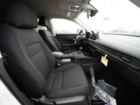New 2026 Honda HR-V LX image 27